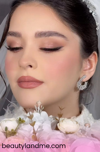 آرایش عروس برای صورت بیضی